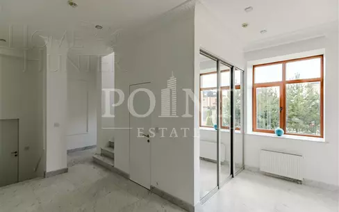 2-этажный коттедж 600 м² с отделкой