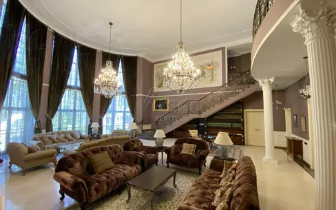 3-этажный коттедж 2 000 м² с отделкой