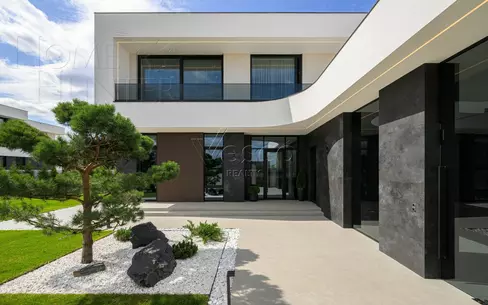 2-этажный коттедж 435 м² с отделкой