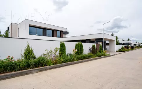 2-этажный коттедж 550 м² без отделки