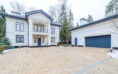 2-этажный коттедж 462 м² с отделкой