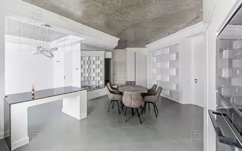 5-КОМН. КВАРТИРА С ОТДЕЛКОЙ 160.7 М² НА 33 ЭТАЖЕ