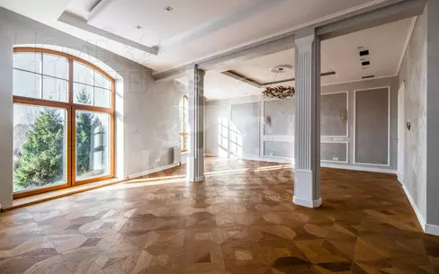 2-этажный коттедж 1 000 м² с отделкой