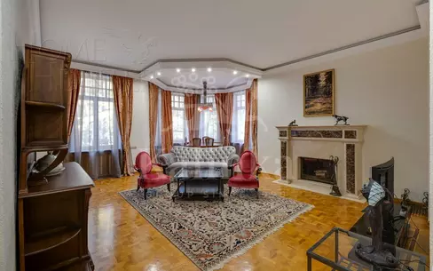 2-этажный коттедж 350 м² с отделкой
