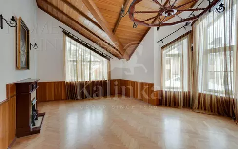 3-этажный коттедж 400 м² с отделкой
