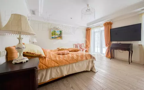 3-этажный коттедж 622 м² с отделкой