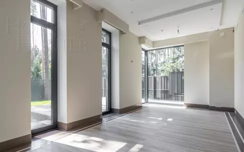 3-этажный коттедж 420 м² с отделкой