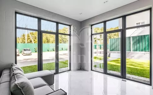 2-этажный коттедж 257 м² с отделкой