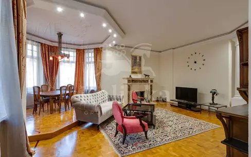 2-этажный коттедж 350 м² с отделкой
