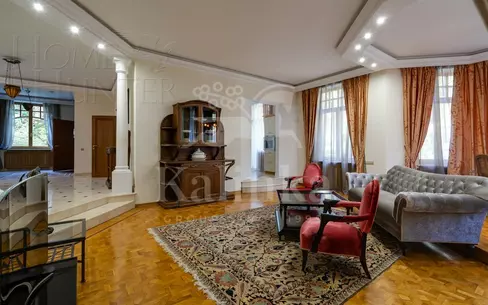 2-этажный коттедж 350 м² с отделкой