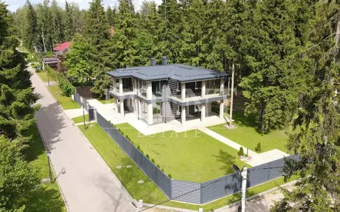 2-этажный коттедж 280 м² без отделки