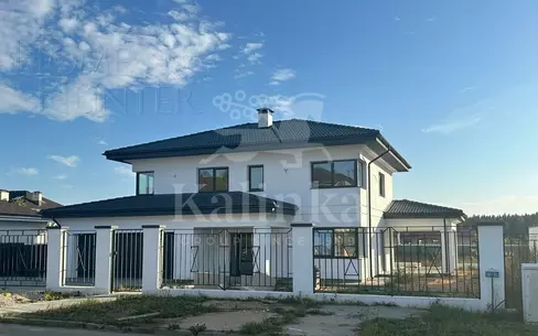 2-этажный коттедж 303 м² без отделки