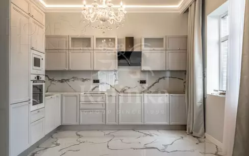 2-этажный коттедж 250 м² с отделкой