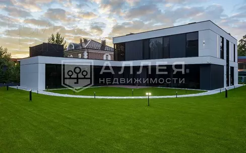 2-этажный коттедж 550 м² с отделкой