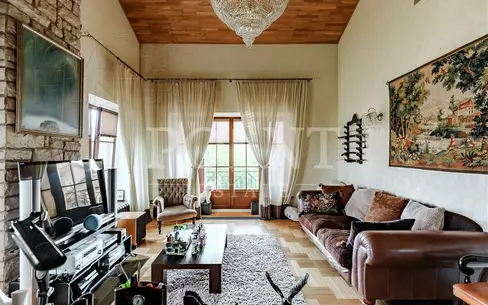 КОТТЕДЖ 500 м² без отделки