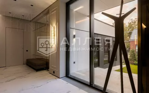 2-этажный коттедж 550 м² с отделкой