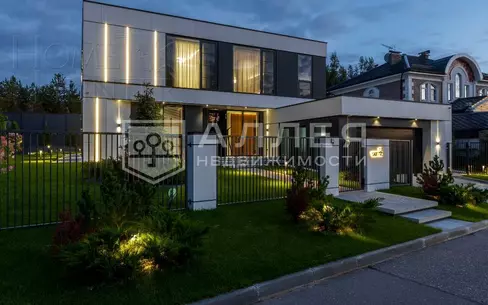 2-этажный коттедж 550 м² с отделкой