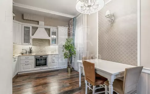 3-этажный таунхаус 230 м² с отделкой