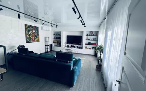 2-этажный коттедж 280 м² с отделкой