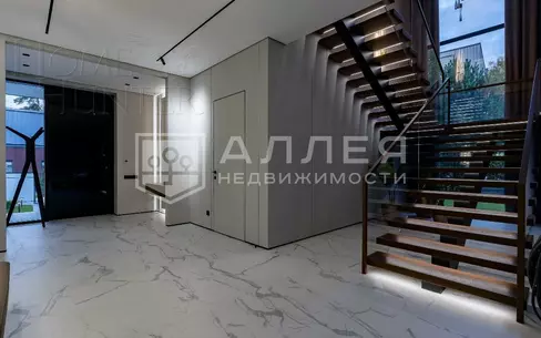 2-этажный коттедж 550 м² с отделкой