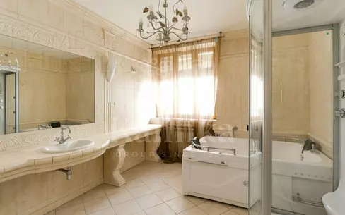 2-этажный коттедж 672 м² с отделкой