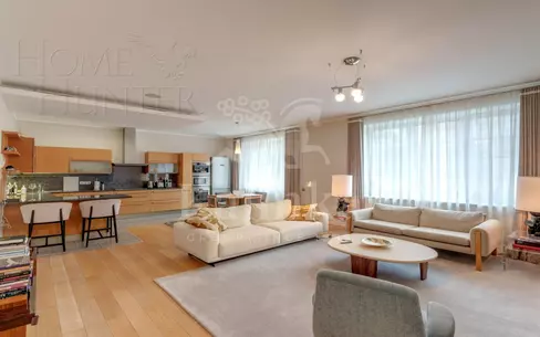 5-КОМН. КВАРТИРА С ОТДЕЛКОЙ 204.2 М² НА 3 ЭТАЖЕ