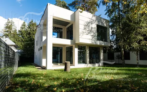 2-этажный коттедж 300 м² без отделки