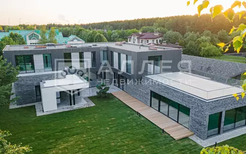 2-этажный коттедж 1 265 м² с отделкой