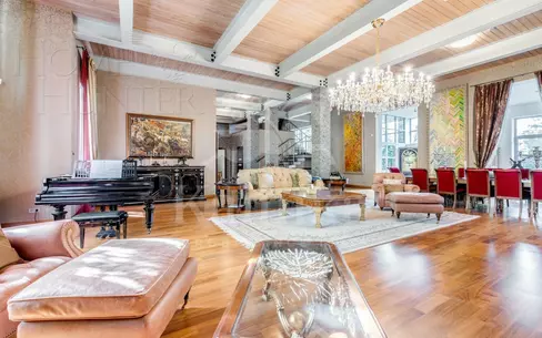 2-этажный коттедж 940 м² с отделкой