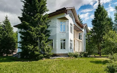 2-этажный коттедж 893 м² с отделкой