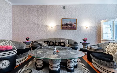 3-этажный таунхаус 270 м² с отделкой