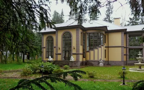 2-этажный коттедж 1 500 м² с отделкой
