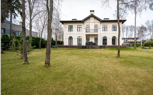 2-этажный коттедж 490 м² с отделкой