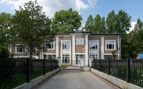 2-этажный коттедж 660 м² с отделкой