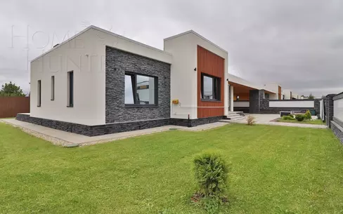 1-этажный коттедж 170 м² с отделкой