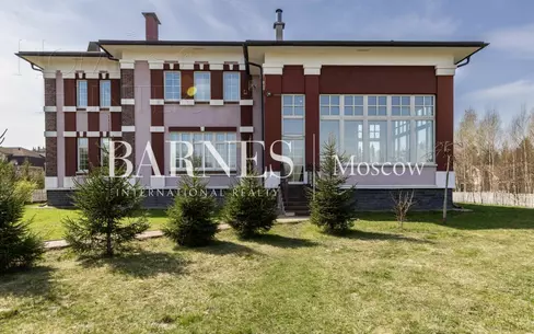 2-этажный коттедж 343.5 м² с отделкой