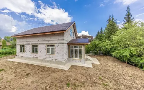 2-этажный коттедж 250 м² без отделки