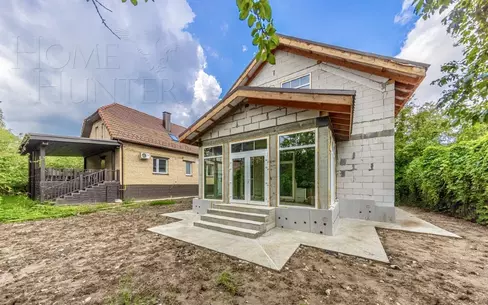 2-этажный коттедж 250 м² без отделки