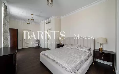 2-этажный коттедж 371 м² с отделкой