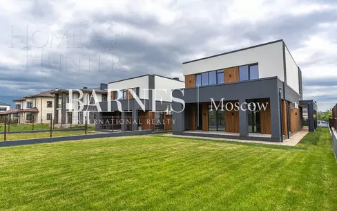 2-этажный коттедж 300 м² с отделкой