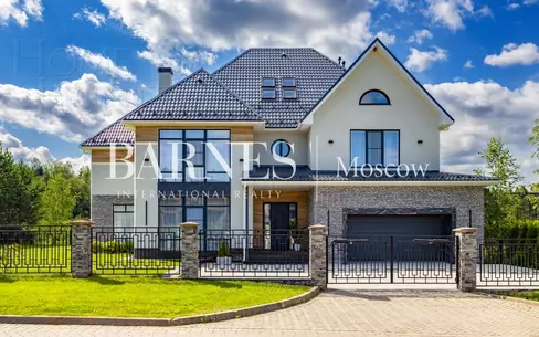 2-этажный коттедж 600 м² с отделкой