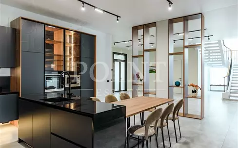 2-этажный коттедж 1 327 м² с отделкой