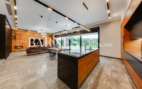 2-этажный коттедж 540 м² с отделкой