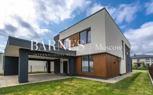 2-этажный коттедж 300 м² с отделкой