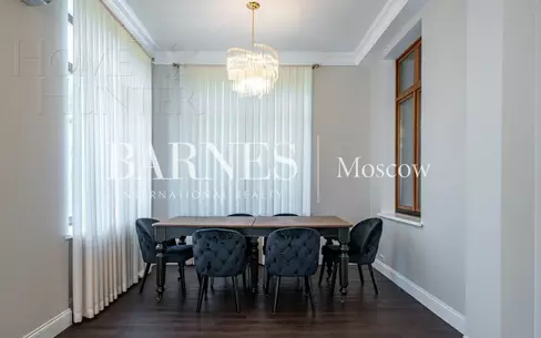 2-этажный коттедж 371 м² с отделкой