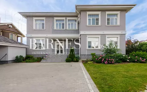 2-этажный коттедж 820 м² с отделкой