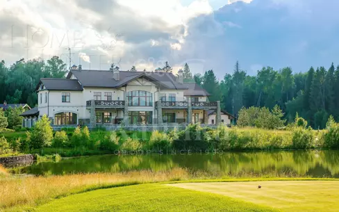 2-этажный коттедж 1 272.6 м² без отделки