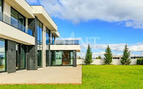 2-этажный коттедж 621 м² без отделки