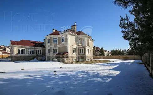 2-этажный коттедж 1 000 м² без отделки