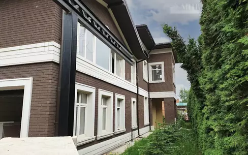 2-этажный коттедж 750 м² без отделки